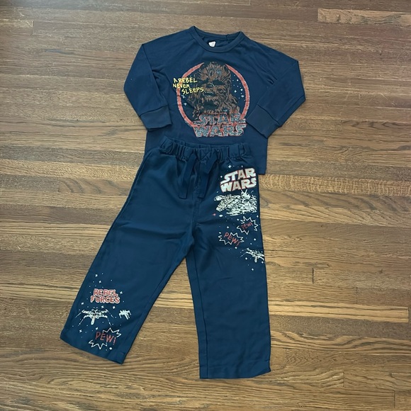 Star Wars Junk Food / Gap Collaboration Pajama Set.  Boys Size 3 - Picture 2 of 8